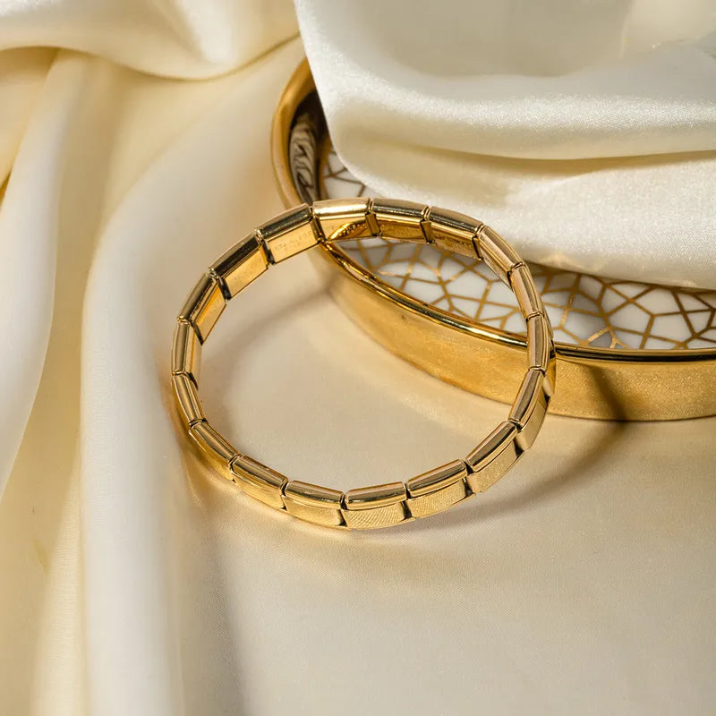 Classic Gold Link Bracelet