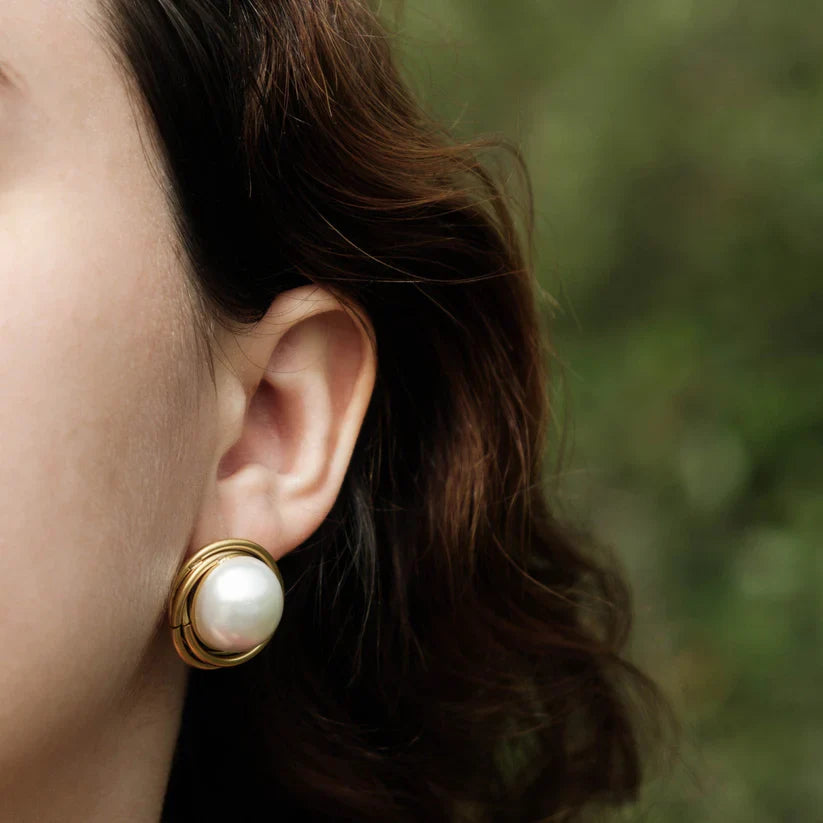 Twisted Pearl Stud Earrings
