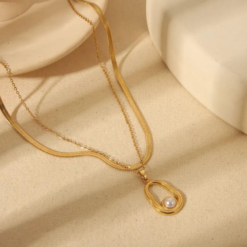 Pearl Layered Pendant Necklace
