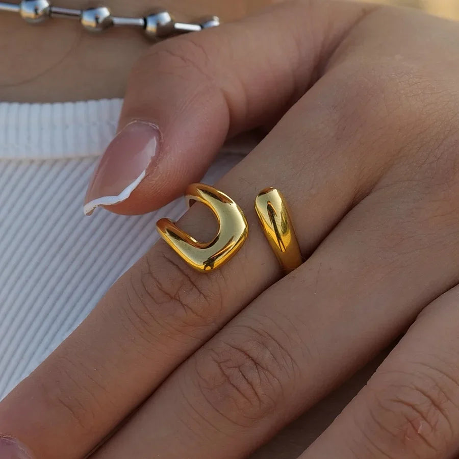 Abstract Adjustable Ring