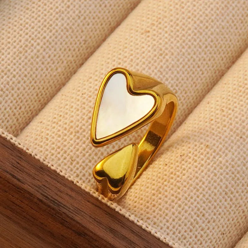 White Heart Gold Ring