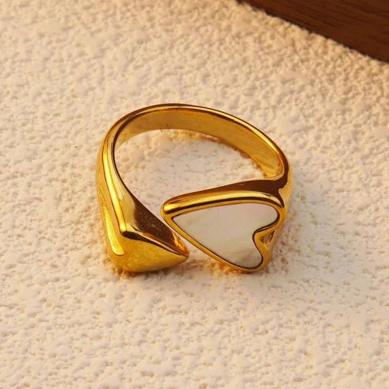 White Heart Gold Ring