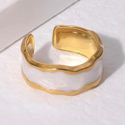 Pearl Wave Gold Ring