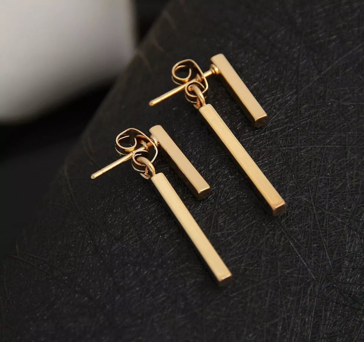 Gold Bar Dangling Earrings